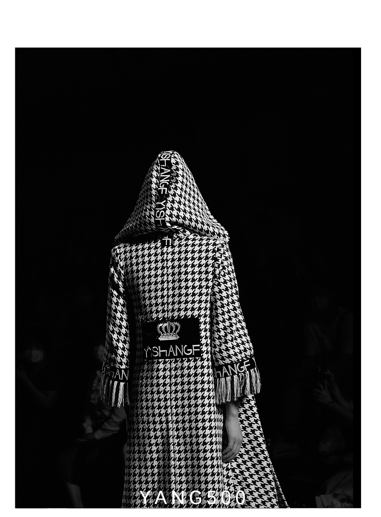 2021大学生时装周（图ZMjU2NzAyNDEy） - 时尚/艺术摄影 - 站酷设计师Yang500原创素材 - 站酷ZCOOL