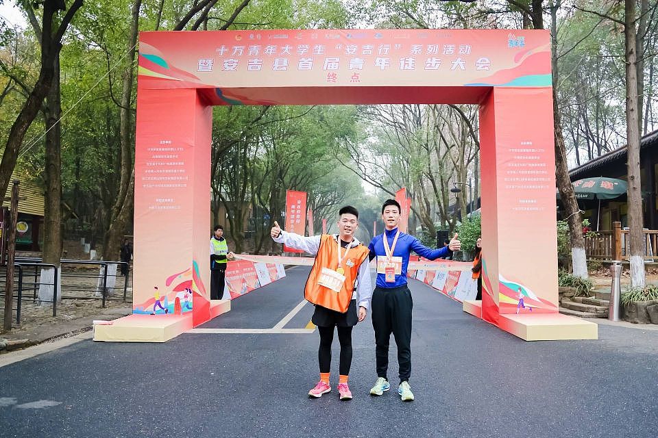 大学生徒步运动会案例展示（图ZMzU5MTI4MzA4） - 宣传物料 - 站酷设计师Dylan 邓原创素材 - 站酷ZCOOL