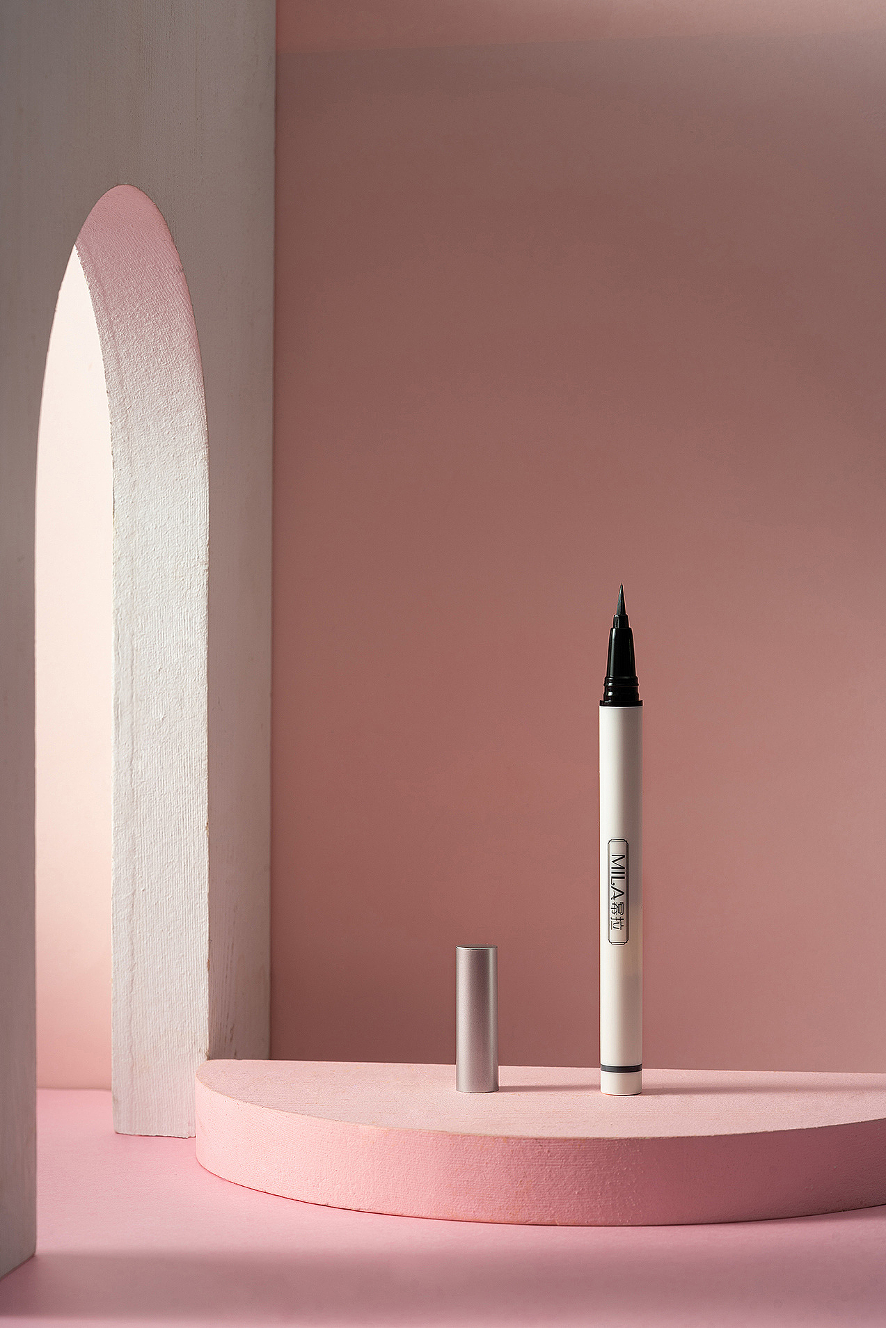 眼线液笔（图ZMjMzNjU3NTgw） - 产品摄影 - 站酷设计师C罗思维传媒原创素材 - 站酷ZCOOL