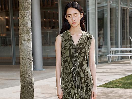 HEIBAI •街拍 | less女装
