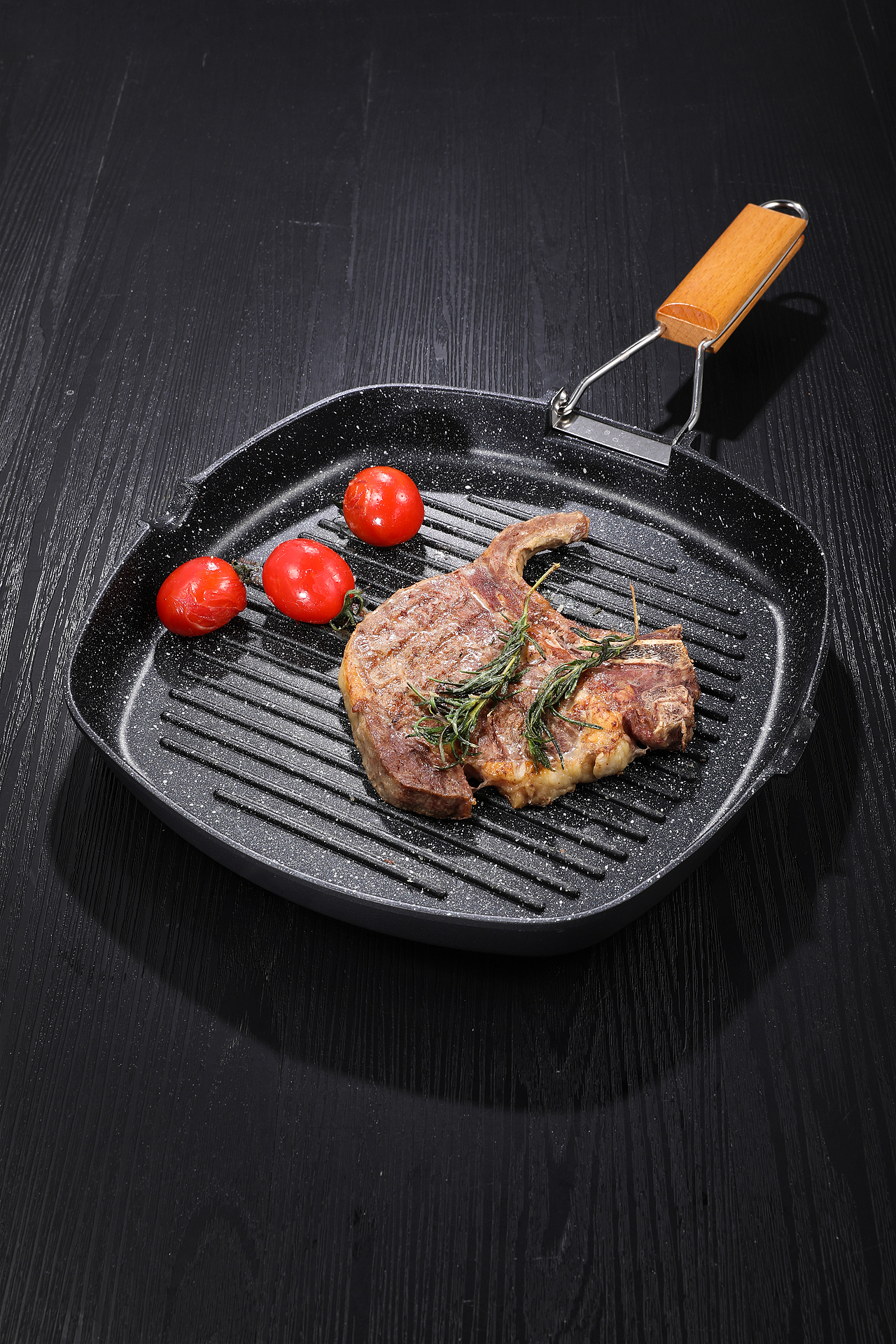 【摄影作品集】电商产品-牛排煎锅