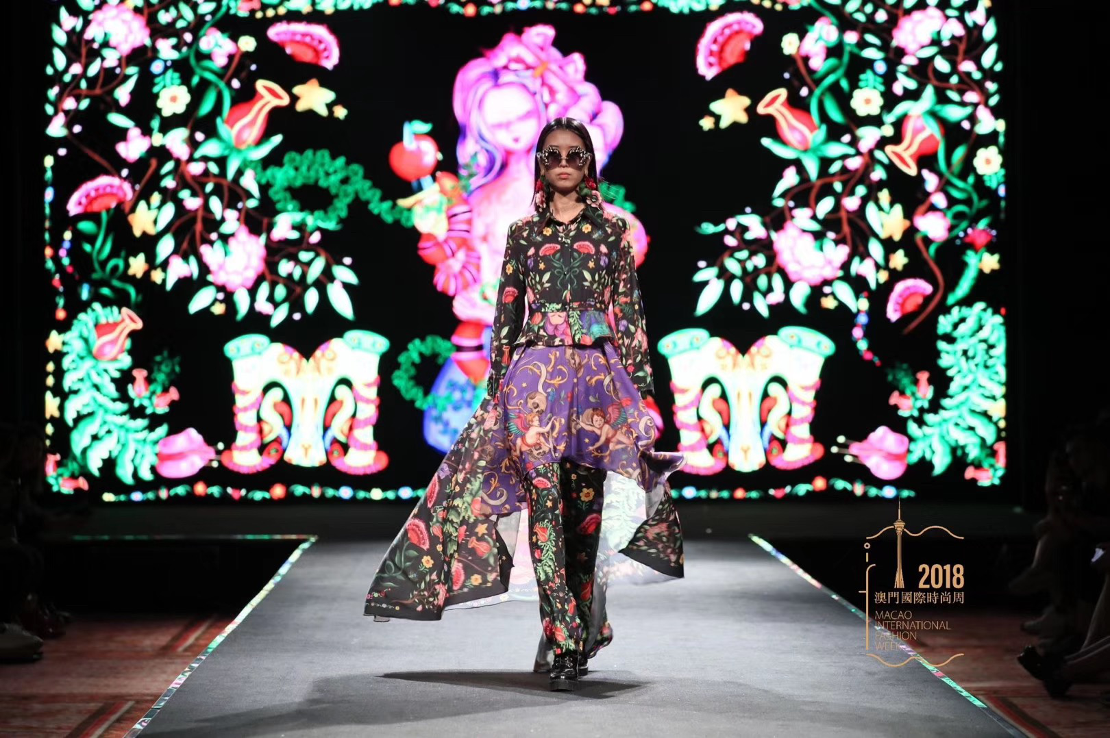 如今,毛婷已经不只把自己定位成一个设计师,她认为自己的角色更像"