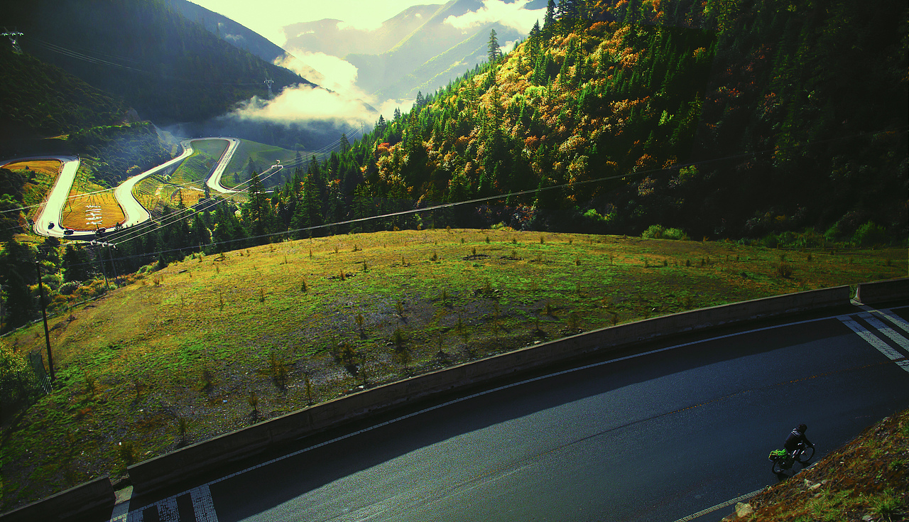 爬完这坡还有三坡