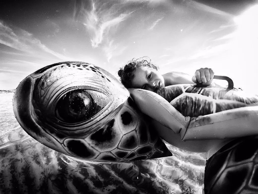 黑白儿童摄影,说不尽的美!