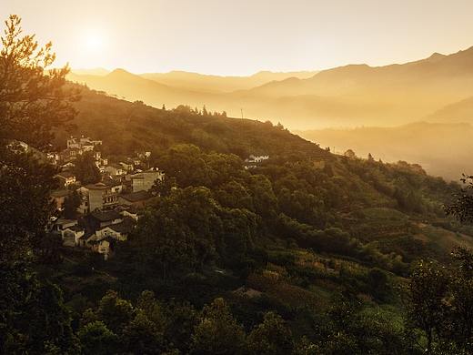 山村的早晨