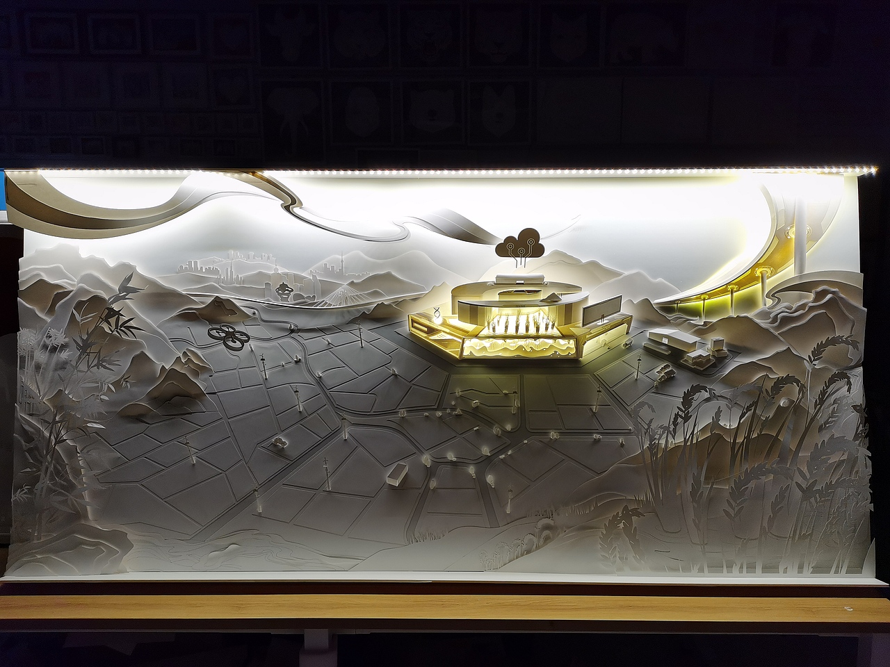 2020迪拜世博会纸雕墙（图ZMjg1MjUxNzA0） - 其他手工艺 - 站酷设计师尹利帅纸艺师原创素材 - 站酷ZCOOL