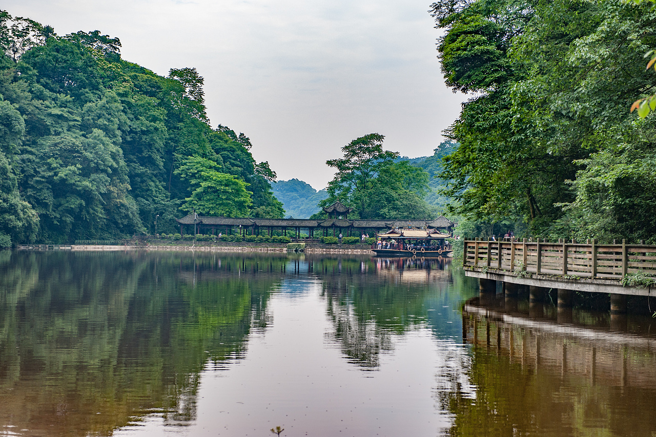 上到江源第一峰,徒步旅拍青城山