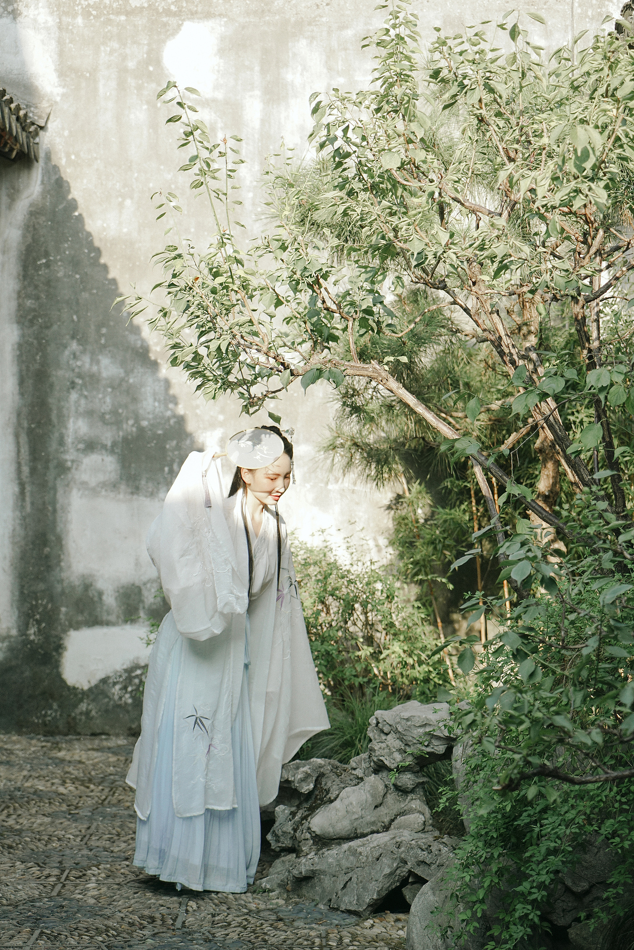 夏日游园记（图ZMjU2Njg0MjY0） - 人像摄影 - 站酷设计师张兔兔牙原创素材 - 站酷ZCOOL