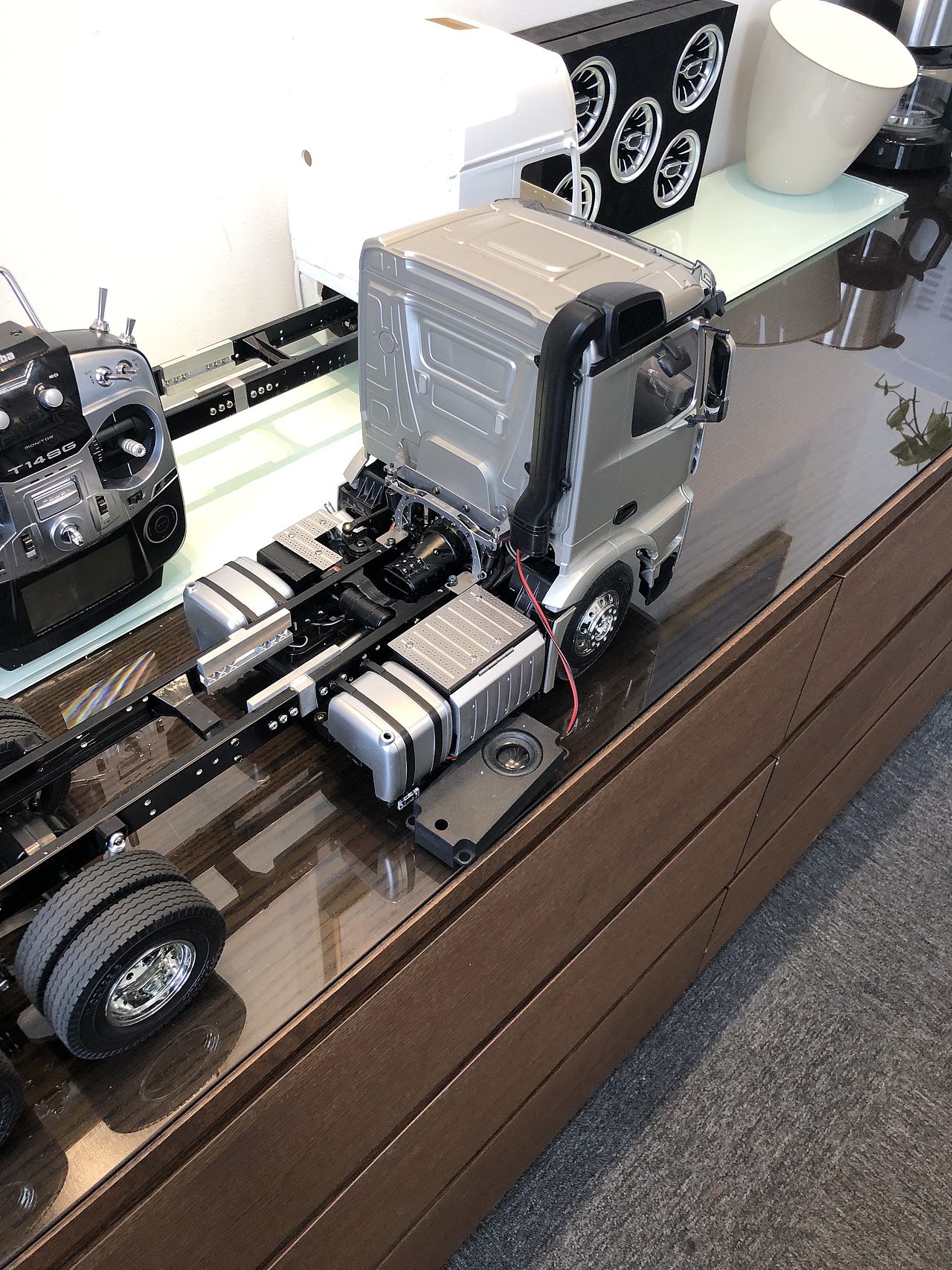 奔驰Actors1851房车底盘完工