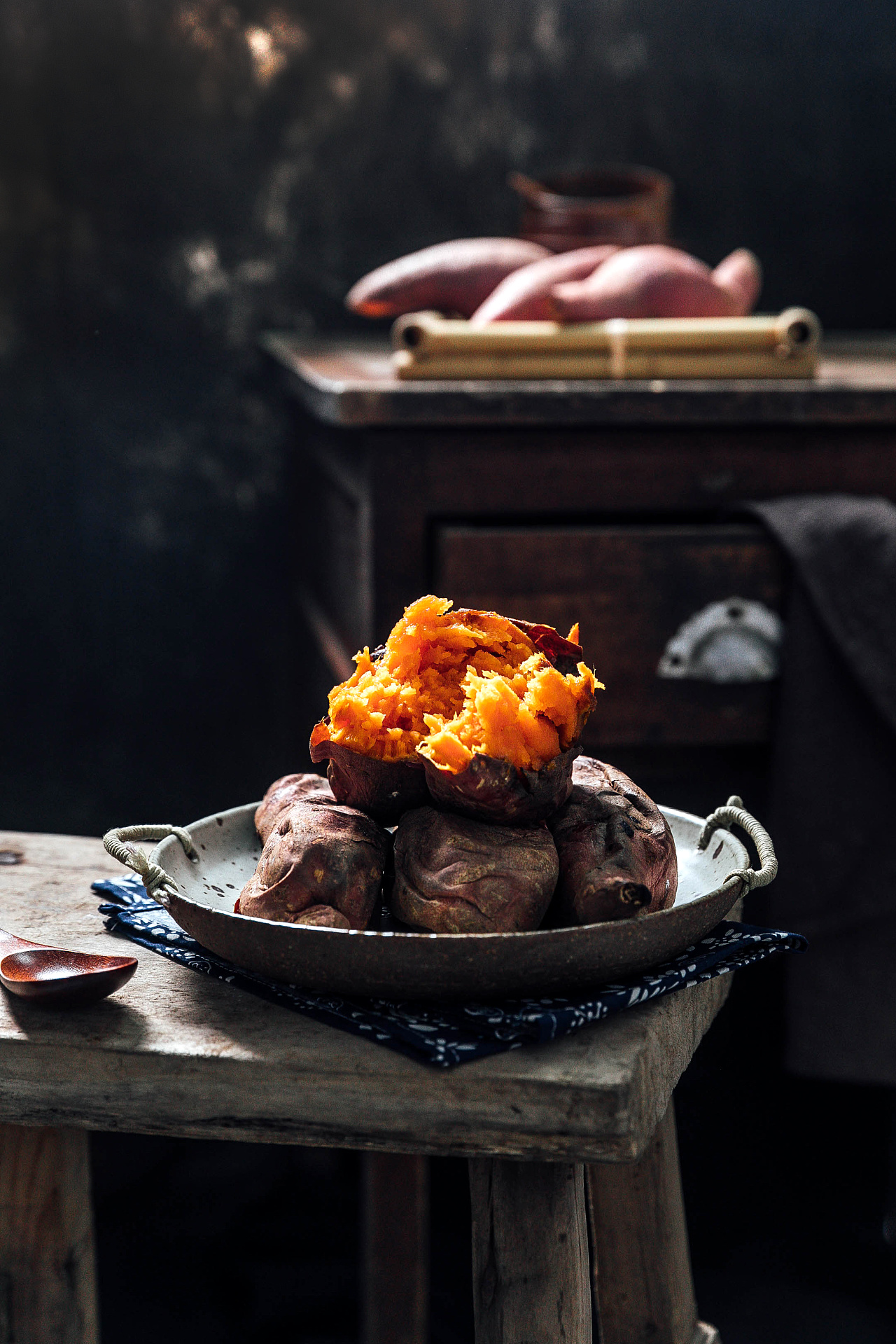 烤地瓜|摄影|产品摄影|大树 - 原创作品 - 站酷 (zcool)