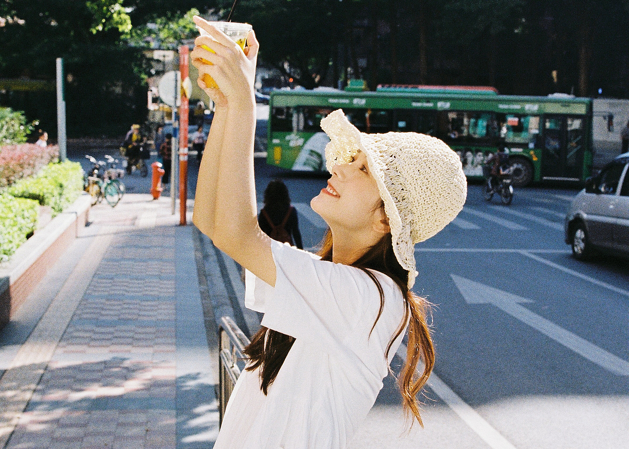 熠熠生辉（图ZMjQwNjE5MTYw） - 人像摄影 - 站酷设计师何依穗原创素材 - 站酷ZCOOL