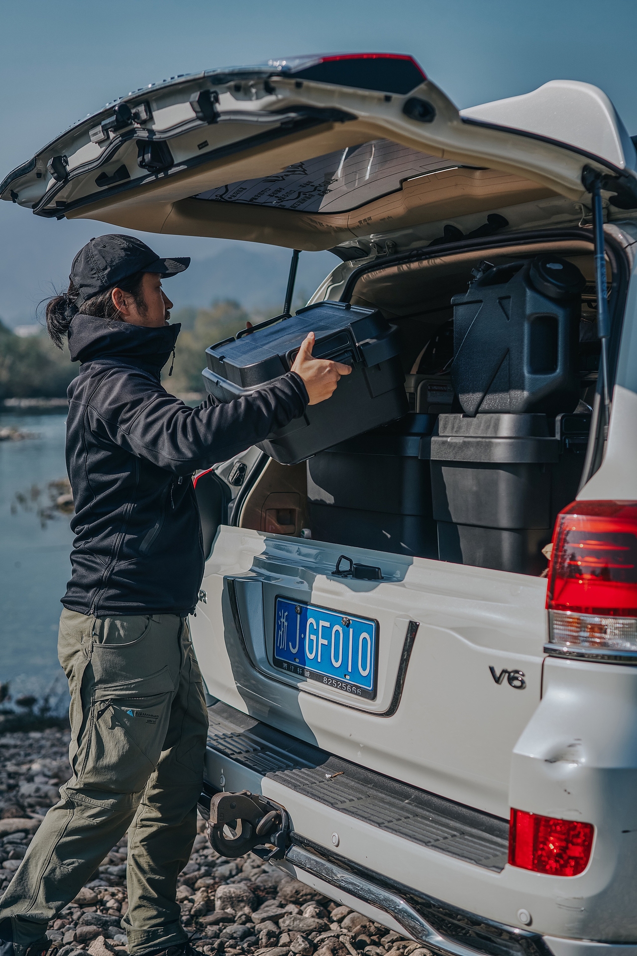 户外露营黑化风格收纳箱（图ZMzMwNDUzMDQ4） - 产品摄影 - 站酷设计师余智伟原创素材 - 站酷ZCOOL