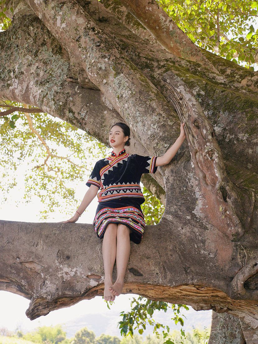 云南澜沧·景迈山面孔（图ZMzQyNzE4MTI4） - 人像摄影 - 站酷设计师April橼原创素材 - 站酷ZCOOL