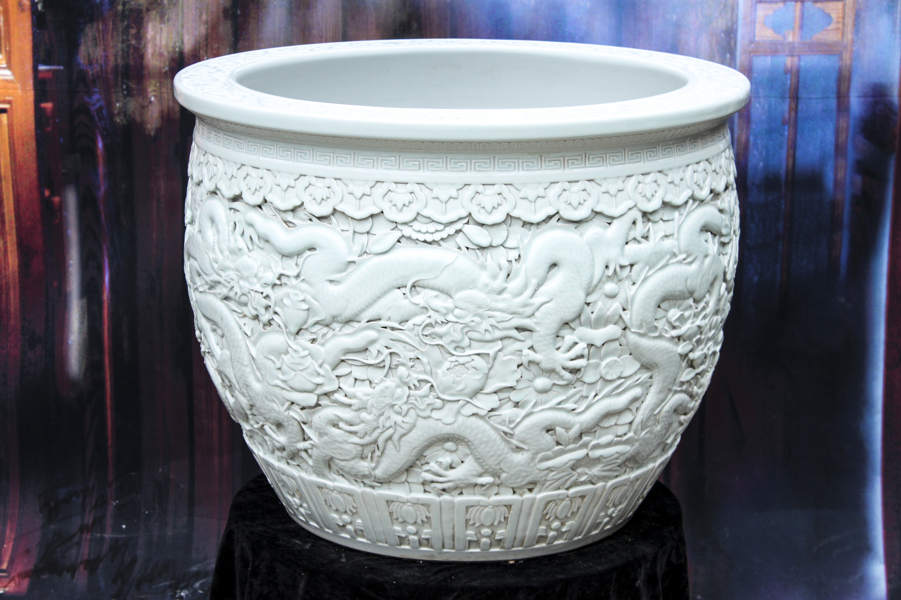 富贵缠身雕刻大缸|手工艺|其他手工|耕读绘 - 原创作品 - 站酷 (zcool