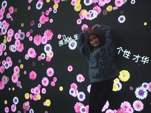 快闪互动艺术展-跳跃互动体感触控大屏互动多人互动(2)