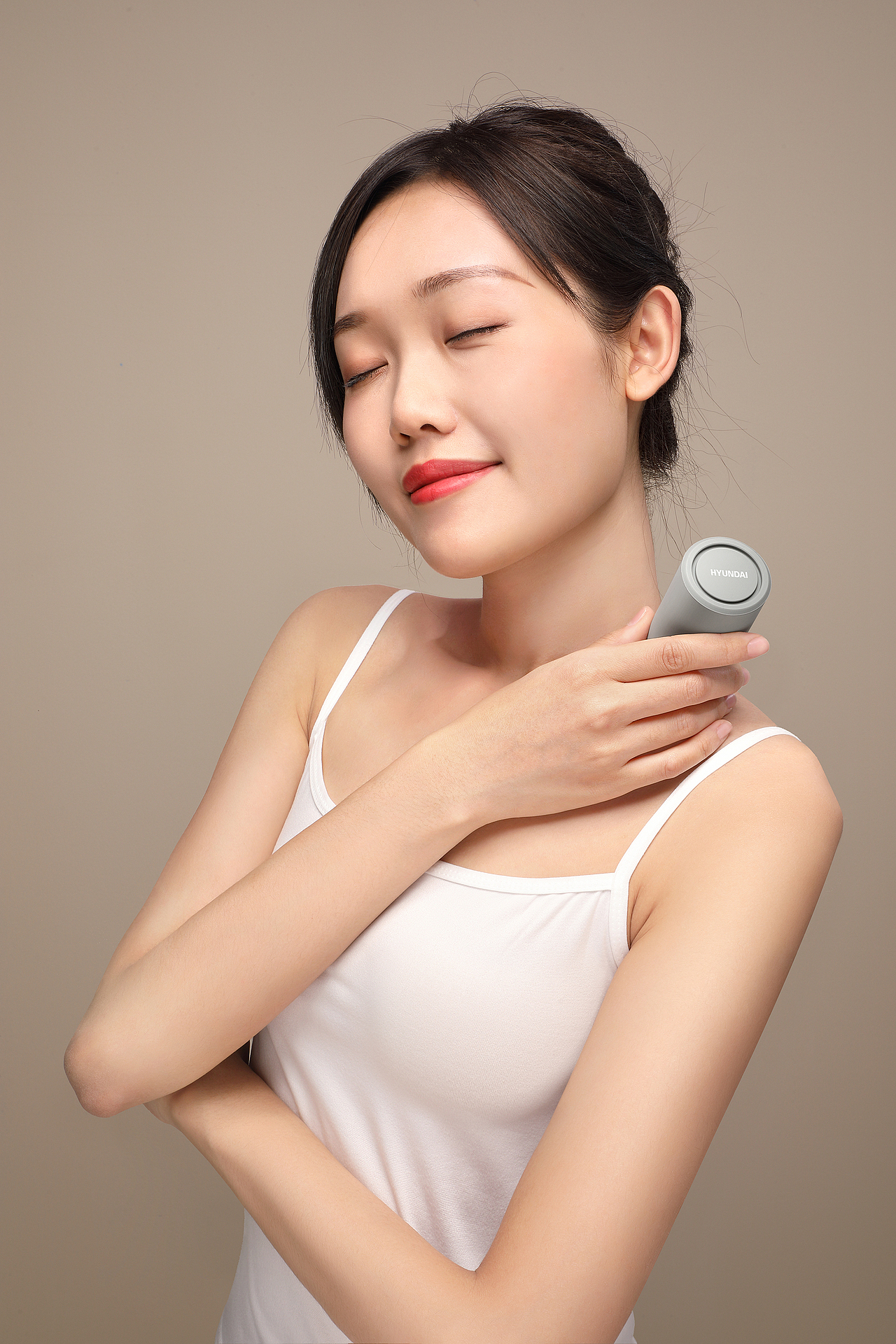 韩国现代 HYUNDAI【QC-AM5912 迷你按摩仪 详情页】（图ZMTg1Njk1NDIw） - 电商 - 站酷设计师白雨辰原创素材 - 站酷ZCOOL