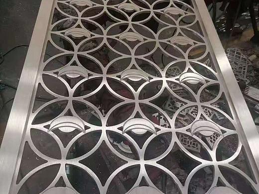 厂家定制时尚不锈钢屏风激光镂空屏风金属拉丝