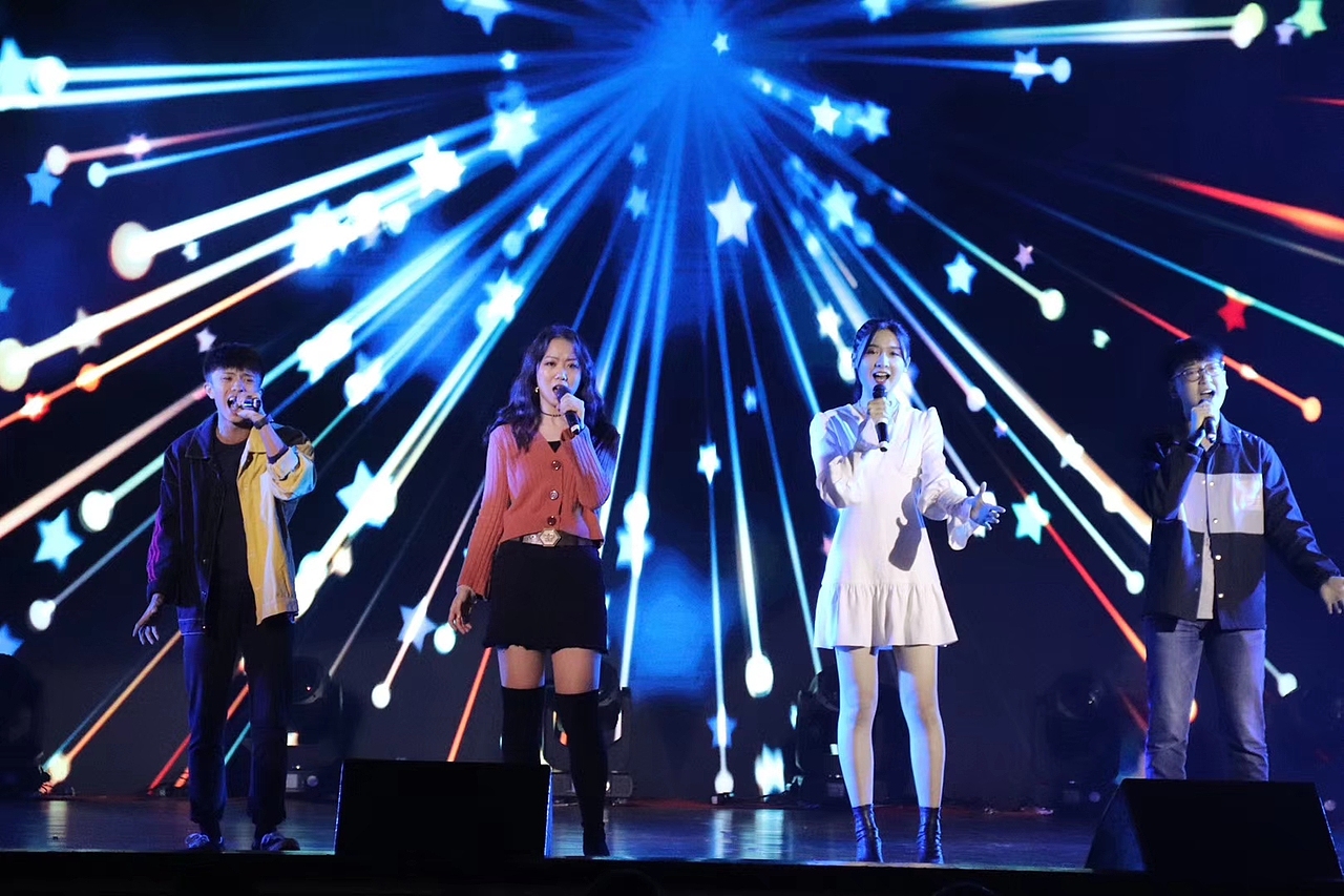 喷火鱼×湖南大学丨2019年红枫大学生记者节全案分享（图ZMjExMDIxNzcy） - 展陈设计 - 站酷设计师别惹喷火鱼原创素材 - 站酷ZCOOL