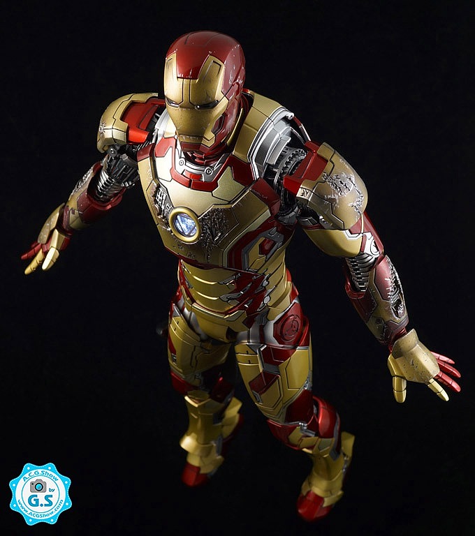 1:6 HOT TOYS 压铸合金系列 - 钢铁侠3:钢铁侠MK42战损版