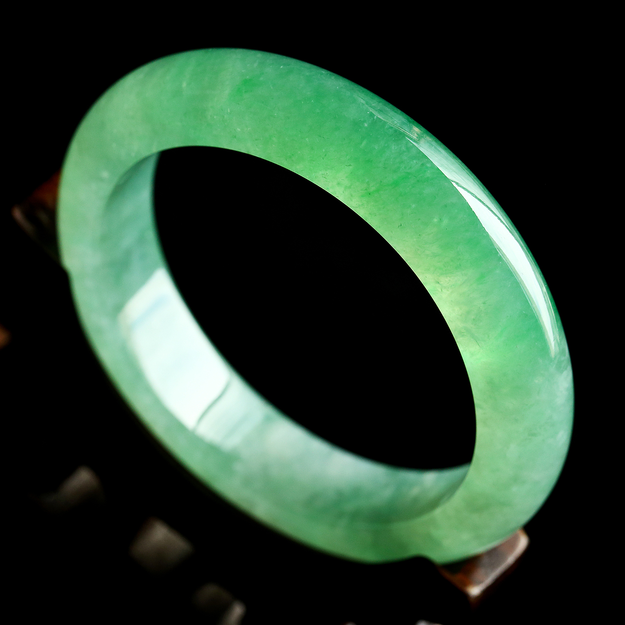 翡翠（图ZMTE3OTUwMjIw） - 产品摄影 - 站酷设计师嘟嘟zzZzZ原创素材 - 站酷ZCOOL