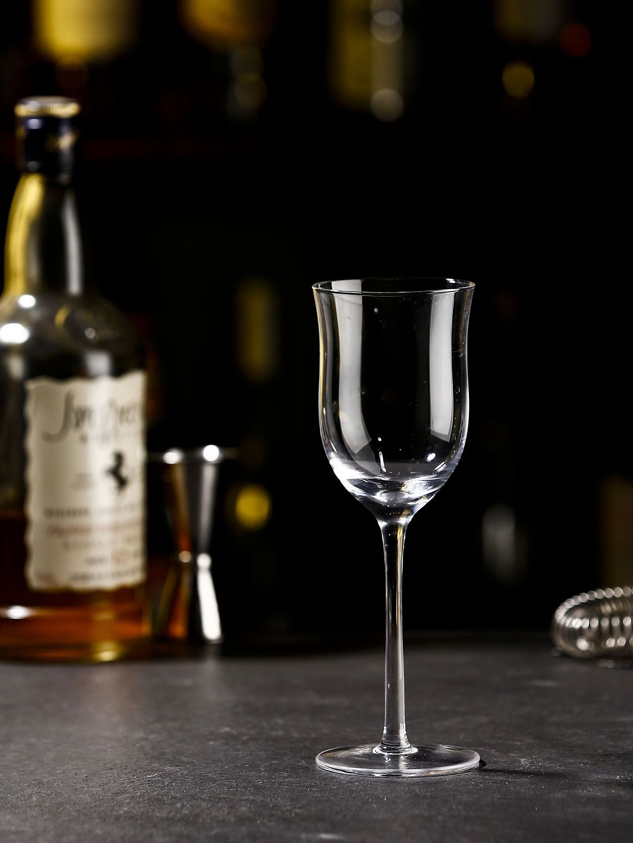 花苞鸡尾酒杯（图ZMzM1NTE2OTM2） - 产品摄影 - 站酷设计师DD大芒果原创素材 - 站酷ZCOOL