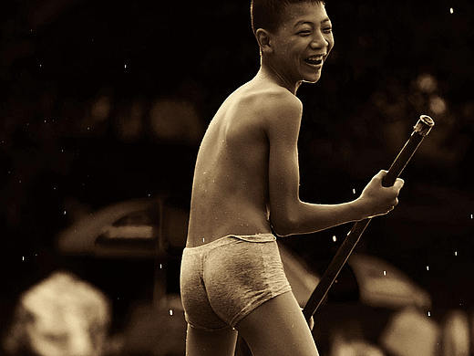 戏水的好基友／广西遇龙河