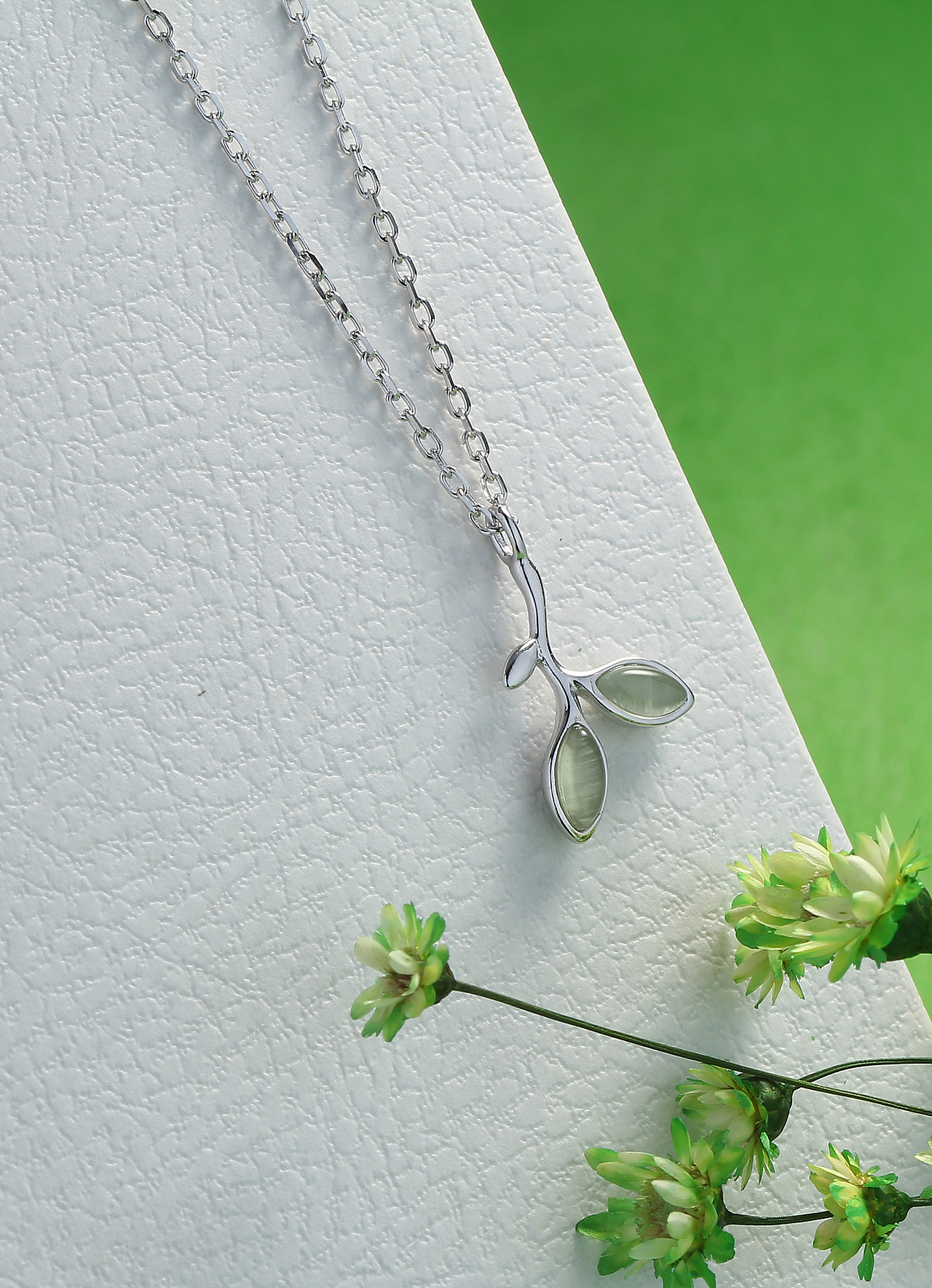 银饰摄影（图ZMTE2MzYxMDYw） - 产品摄影 - 站酷设计师帮主j原创素材 - 站酷ZCOOL