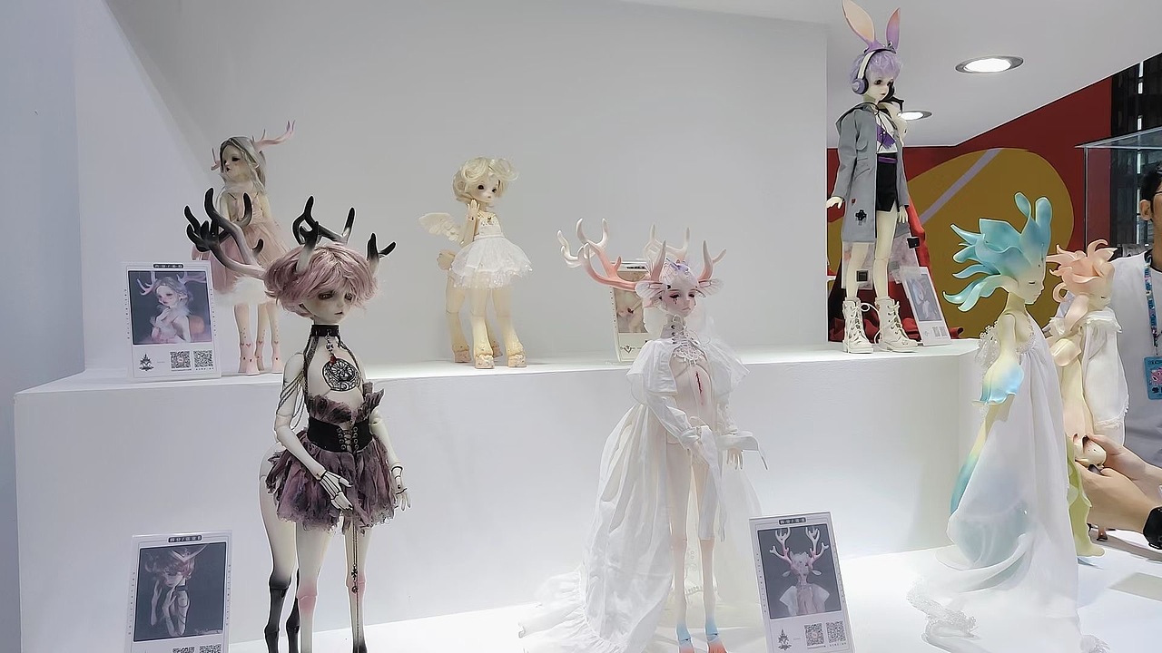 红社BJD娃娃,一不小心就出了圈?