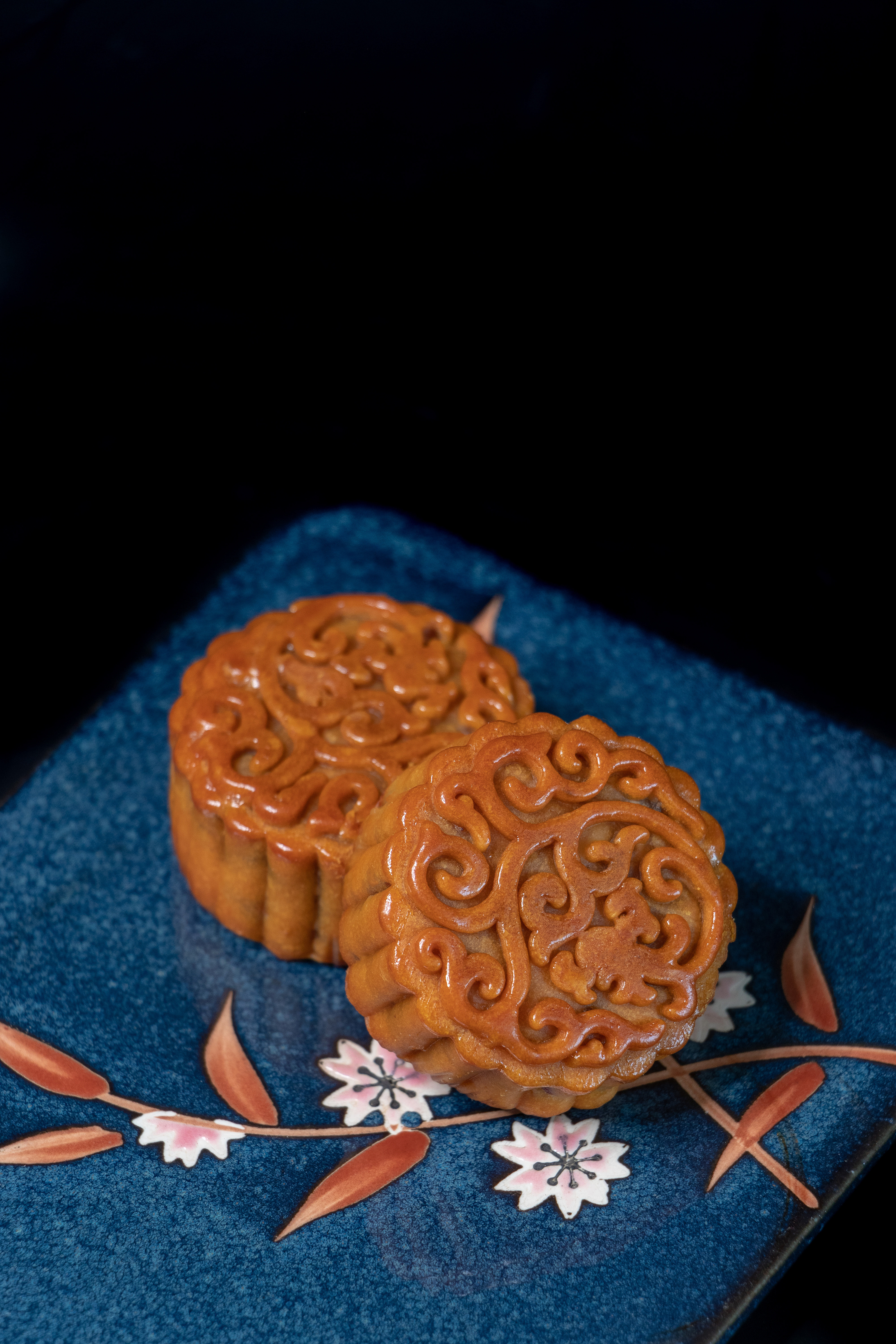 中秋节 月饼 杏花楼月饼 美食月饼拍摄 中国传统美食|摄影|静物|一张照片 - 原创作品 - 站酷 (ZCOOL)
