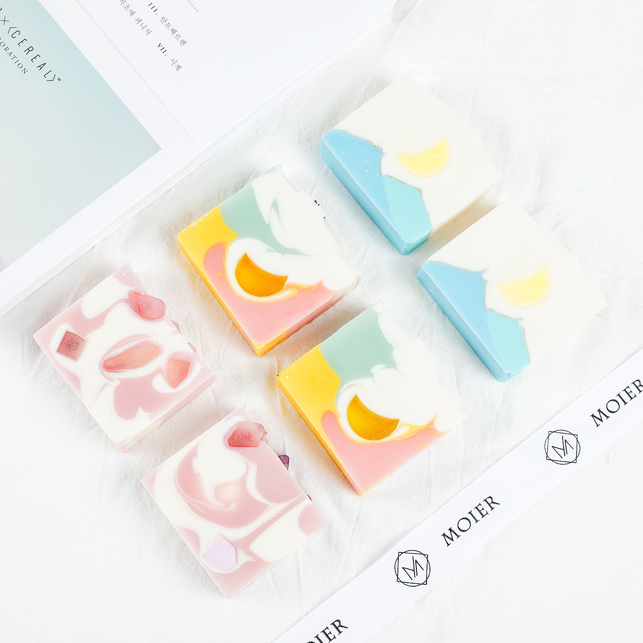 韩式手工皂培训/纯天然手工皂制作/香薰蜡烛制作/花艺/（图ZMTYxMzQ1NzE2） - 生活用品 - 站酷设计师莫伊尔生活美学原创素材 - 站酷ZCOOL