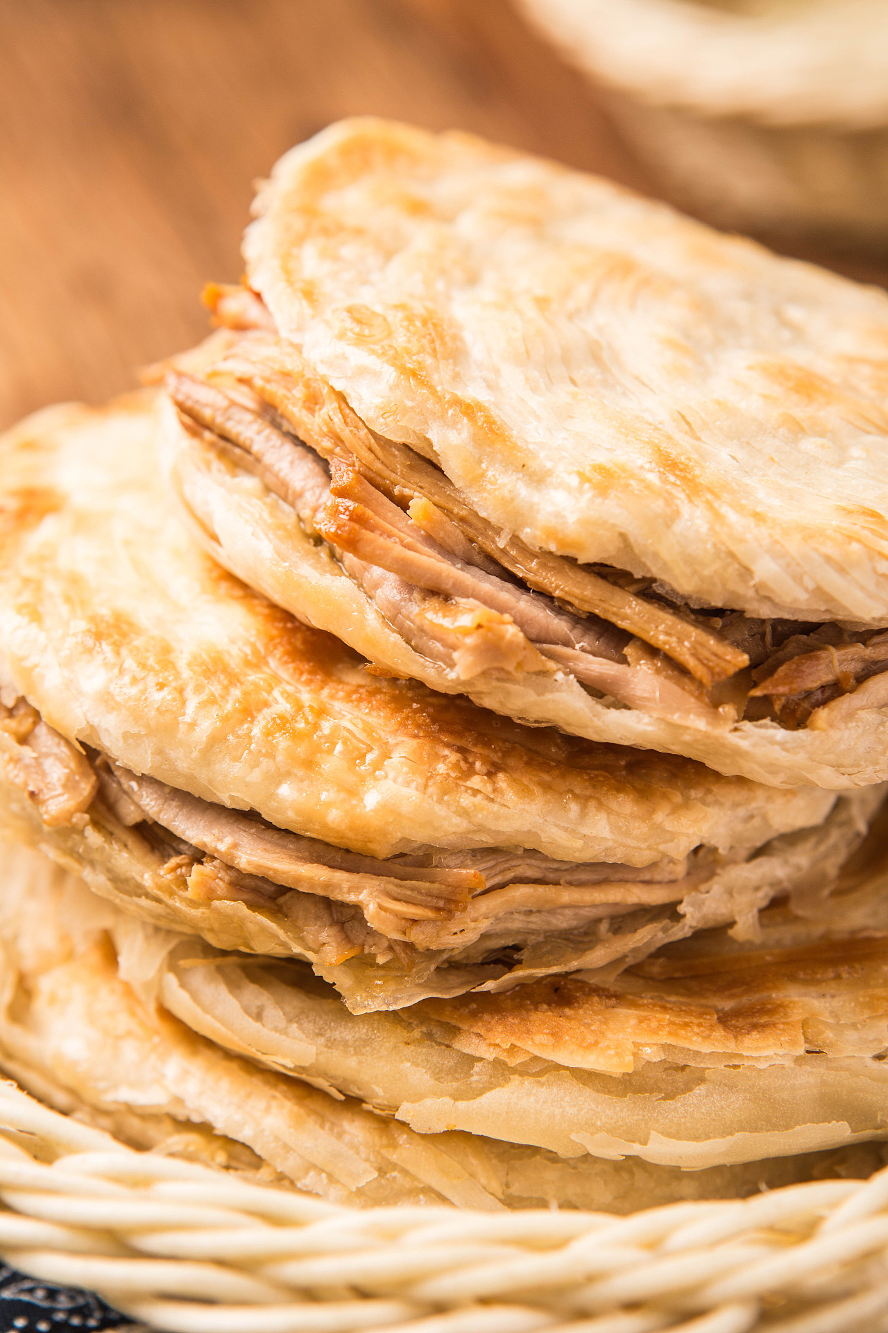陕西美食拍摄 — 肉夹馍,面皮,牛肉面.看饿了吧