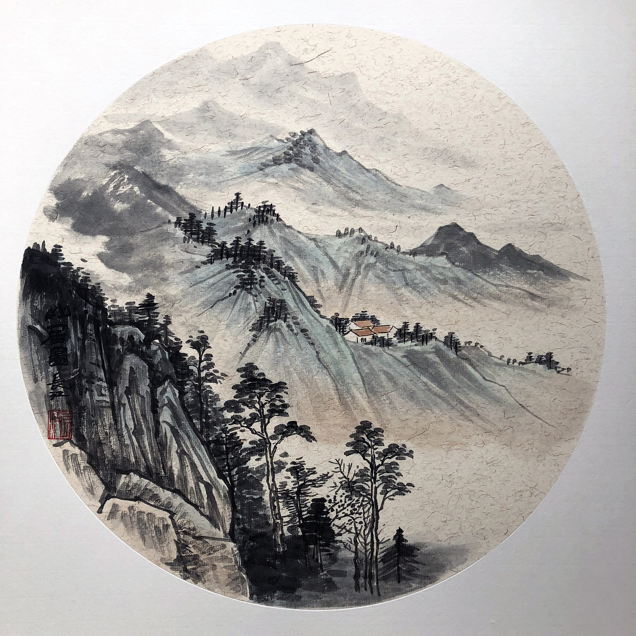 材料是扇面镜片,尺寸38x38,50x50 有生宣,麻纸,熟宣