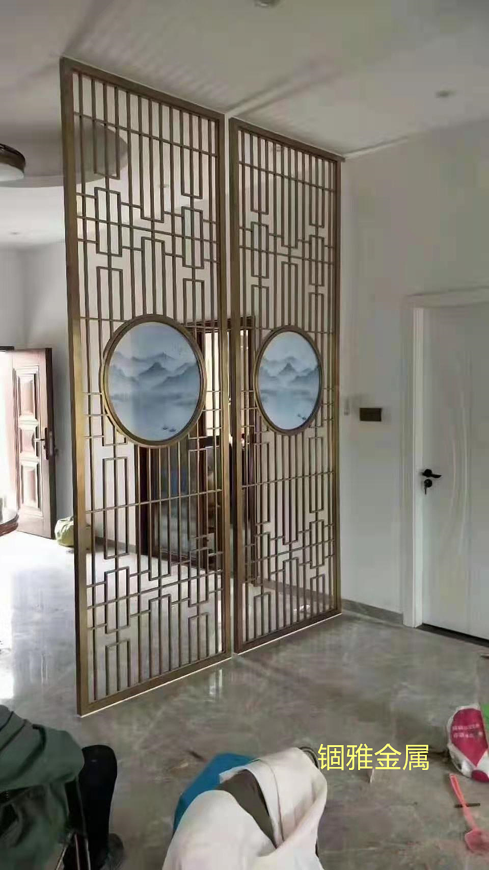 仿铜拉丝铝板雕花镂空屏风花格 现代装饰优先
