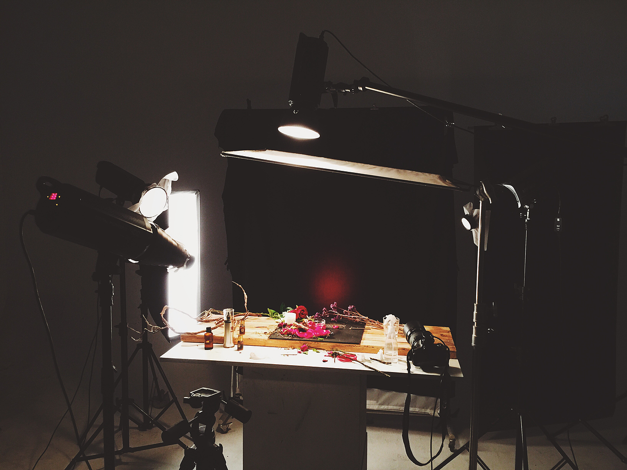 厦门商业摄影产品拍摄精油化妆品拍摄电商淘宝拍摄场景（图ZMTA2MjAyNzcy） - 产品摄影 - 站酷设计师oh李寻欢原创素材 - 站酷ZCOOL