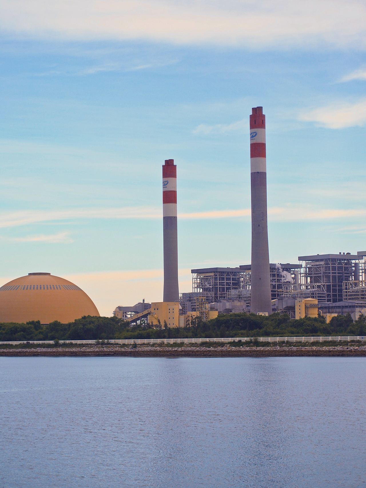 海边的人儿（图ZMzEzNTMzOTky） - 人文/纪实摄影 - 站酷设计师星期八八八原创素材 - 站酷ZCOOL