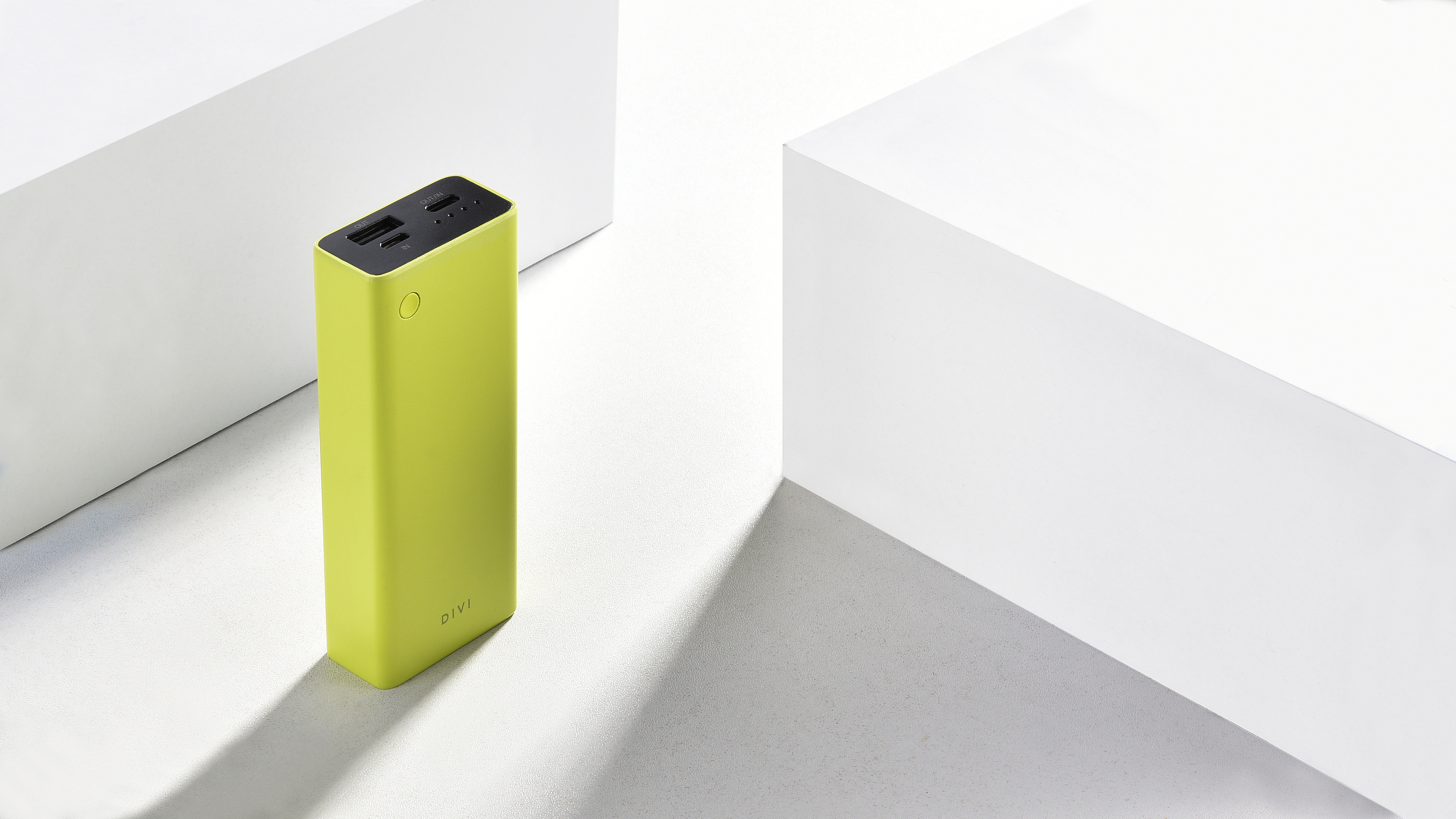 充电宝|摄影|产品摄影|东记影像 - 原创作品 - 站酷 (zcool)