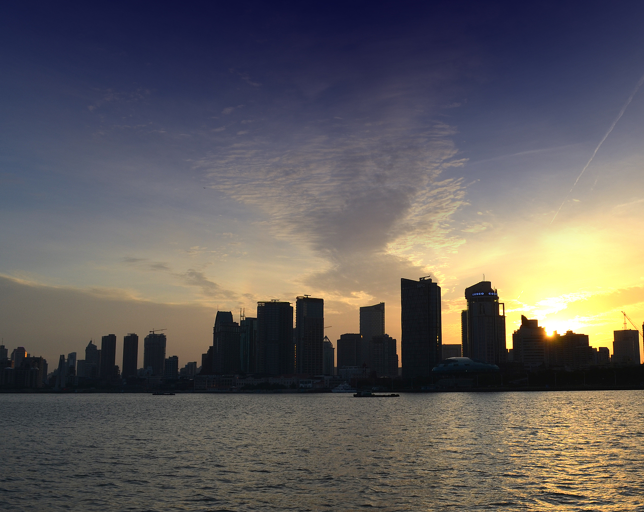 这座城-上海（图ZMjkzMjE3MDg=） - 风光摄影 - 站酷设计师向日葵的阳光原创素材 - 站酷ZCOOL