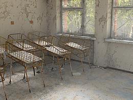 第一个场景2020.1 切尔诺贝利医院婴儿床