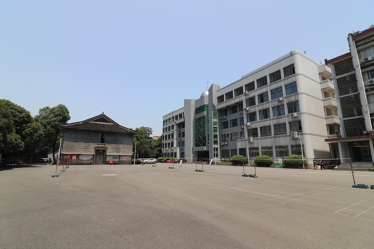 吉首大学（图ZMTMzMjE1MjQ4） - 风光摄影 - 站酷设计师梦醒时分sr原创素材 - 站酷ZCOOL