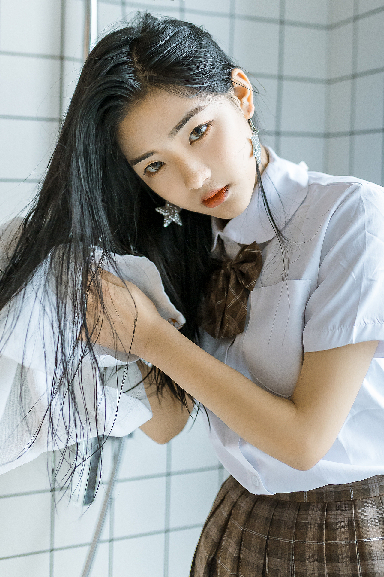 浴室少女（图ZMTQ1Nzg4NjEy） - 人像摄影 - 站酷设计师Z35814252原创素材 - 站酷ZCOOL