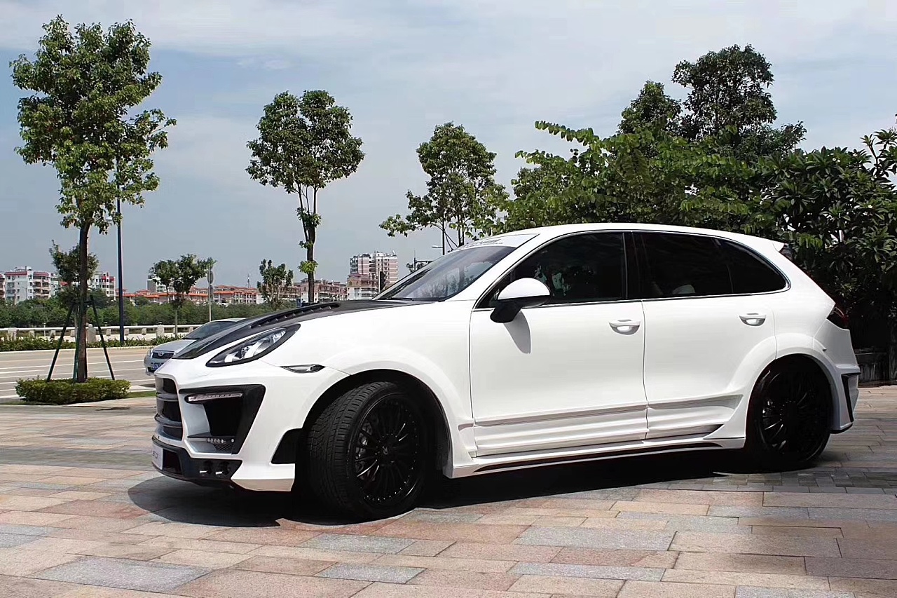 保时捷卡宴958改装lumma款宽体包围机盖 前杠后杠风刀