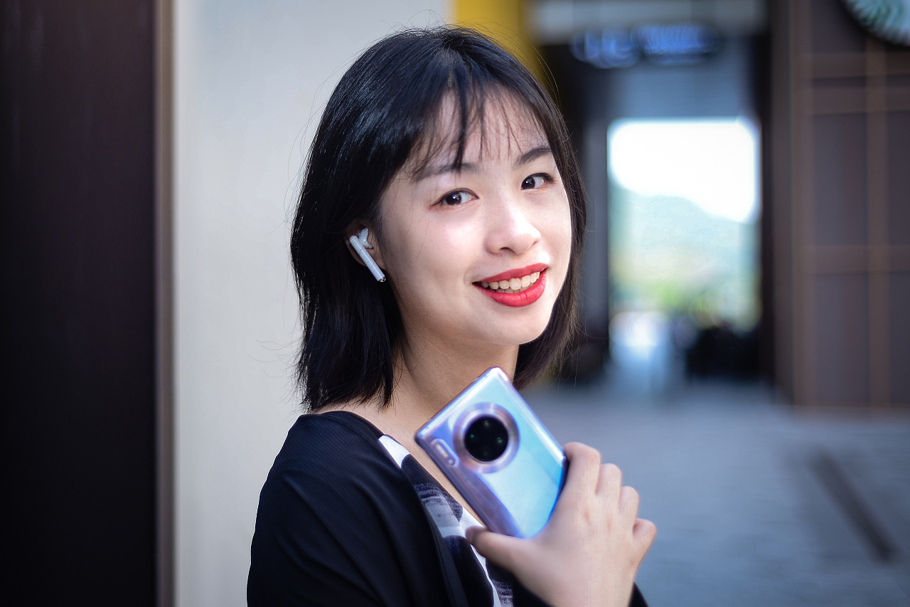 华为耳机|摄影|时尚/艺术摄影|会飞的juju - 原创作品 - 站酷 (zcool)