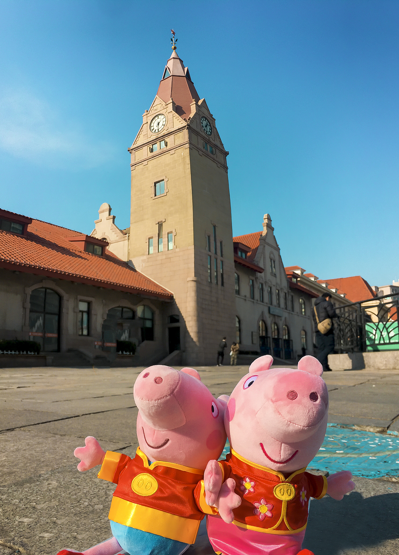 佩奇爱情故事——青岛站（图ZMTQ0MzY3Njcy） - 人文/纪实摄影 - 站酷设计师山谷子原创素材 - 站酷ZCOOL