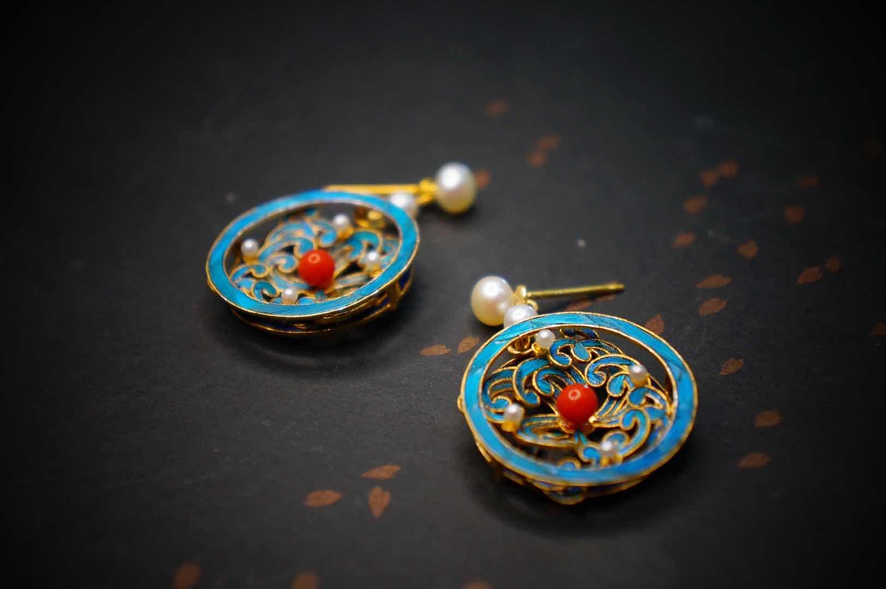 耳饰系列　　古物新饰　中式奢侈品　点翠首饰设计样品