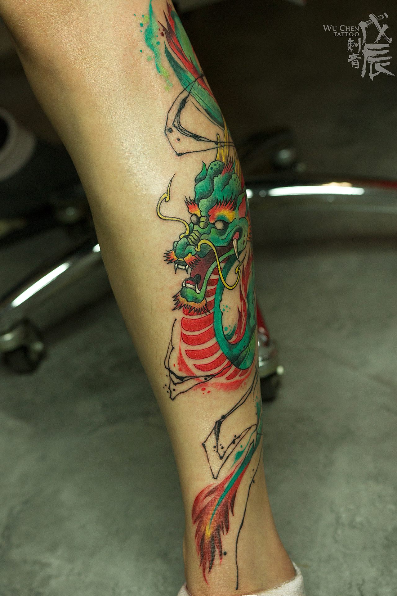 青龙盘腿戊辰纹画