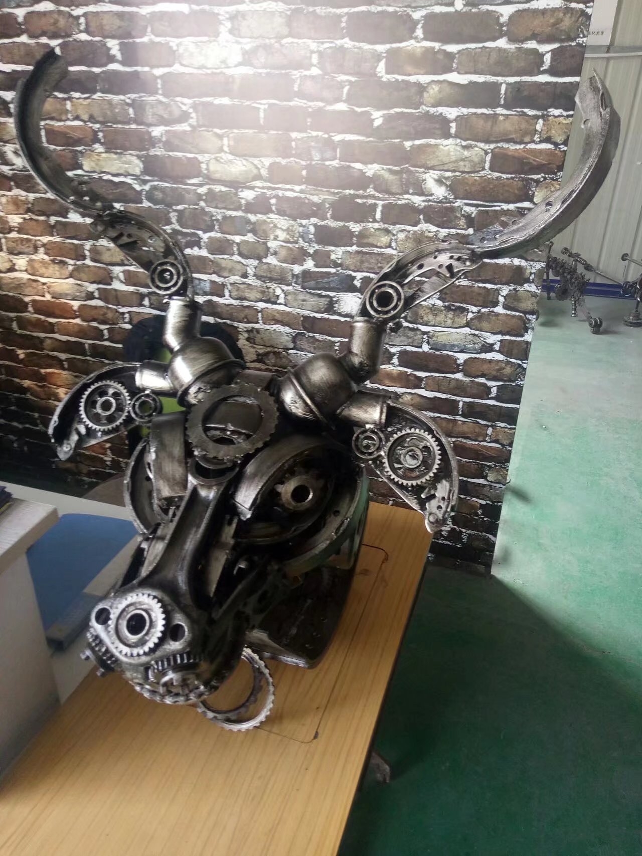 牛气冲天铁艺雕塑重金属朋克风