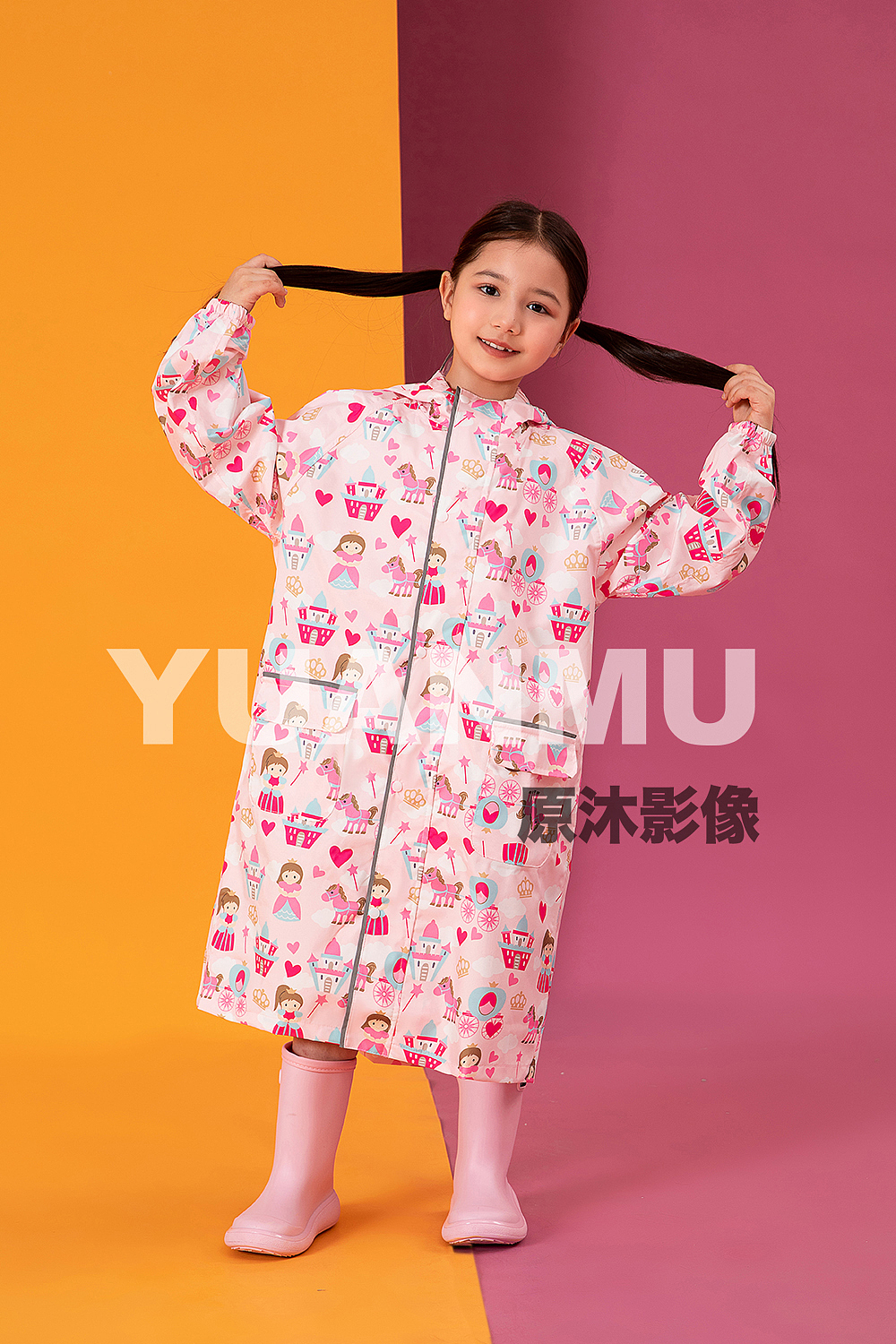 儿童雨衣（图ZMzcxMjU5ODAw） - 产品摄影 - 站酷设计师原沐摄影原创素材 - 站酷ZCOOL