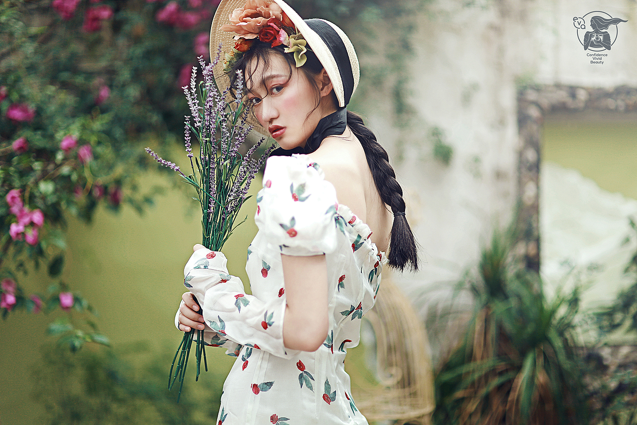 【伊娃摄影写真样片】欧美田园小碎花（图ZODkwMzI0MjQ=） - 人像摄影 - 站酷设计师伊娃摄影原创素材 - 站酷ZCOOL