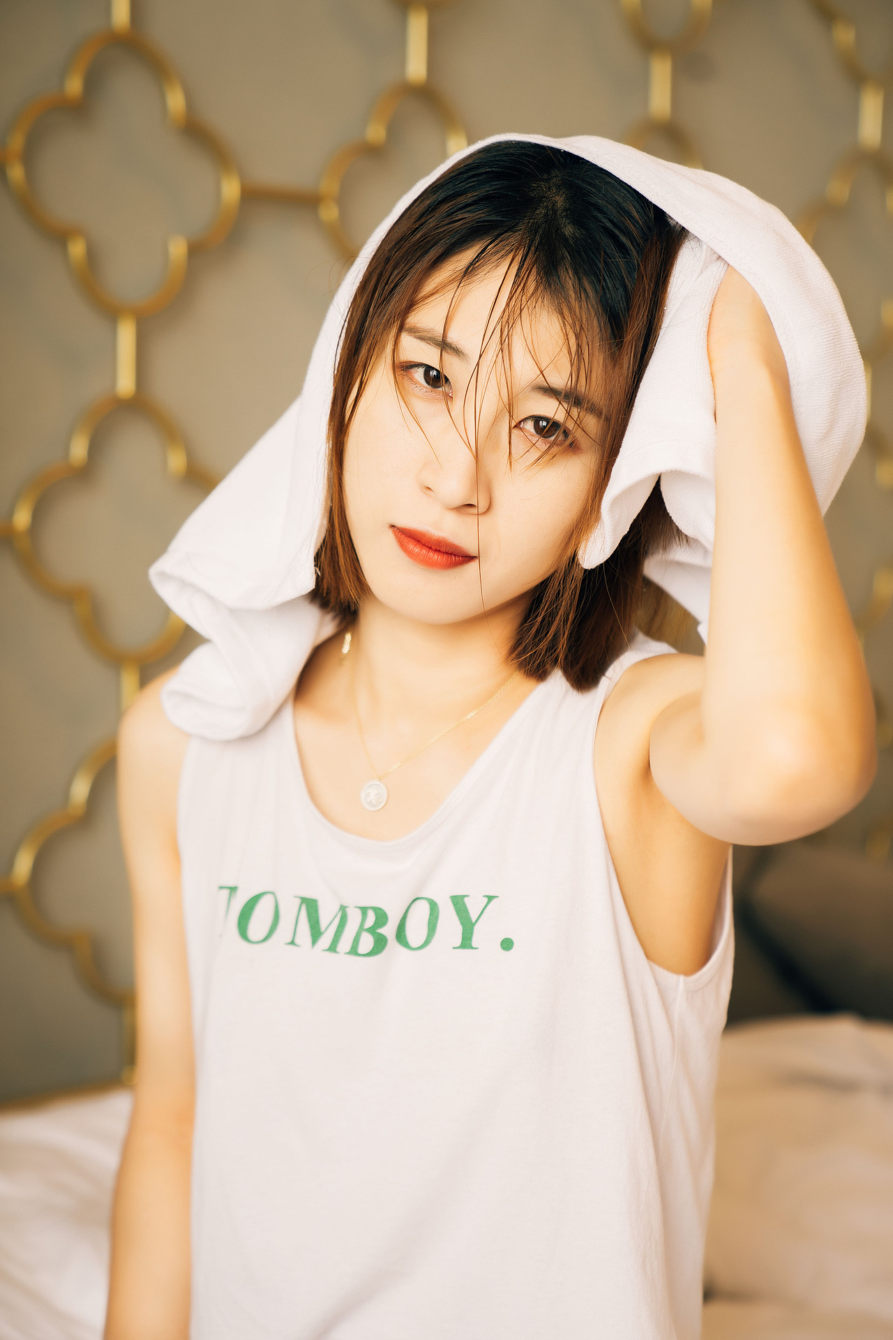 少女写真—湿发少女（图ZMjMxMjA3MzUy） - 人像摄影 - 站酷设计师何春慧啊原创素材 - 站酷ZCOOL