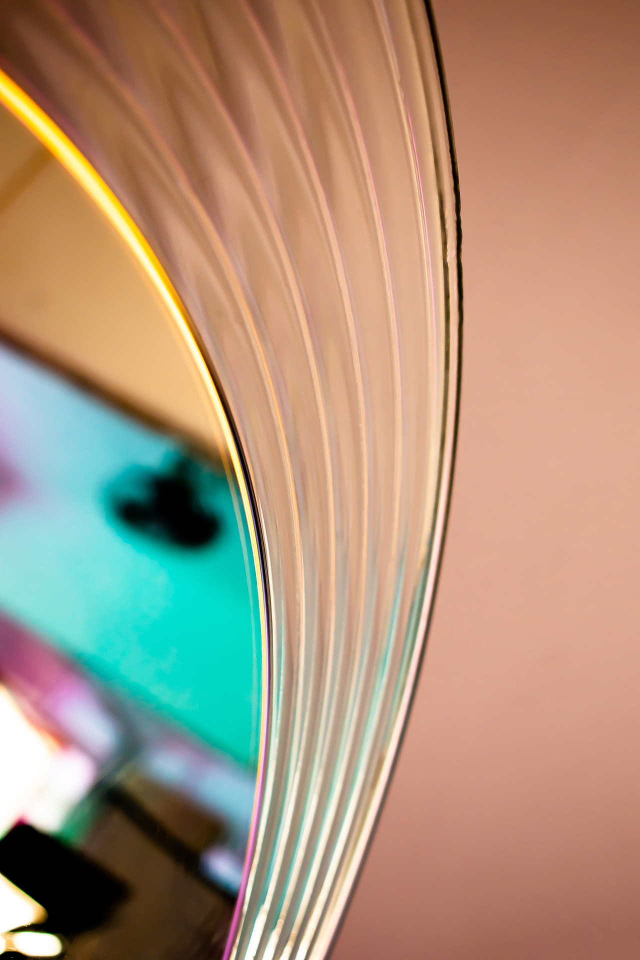 突破界限，泛起涟漪——源自意大利玻璃艺术镜Ⅱ